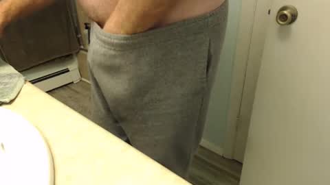 Snapshot of redforeplay chatting on December 30, 2024, 1:58 pm redforeplay online show from December 30, 2024, 1:58 pm