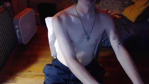 RedHead6Inch online show from September 16, 2025, 2:12 am