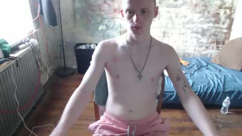 RedHead6Inch online show from September 24, 2025, 11:46 am