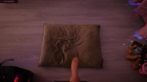 Snapshot of redhead_shark chatting on January 18, 2026, 1:15 pm Redhead Shark online show from January 18, 2026, 1:15 pm