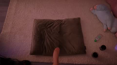 Snapshot of redhead_shark chatting on February 16, 2026, 1:18 pm Redhead Shark online show from February 16, 2026, 1:18 pm