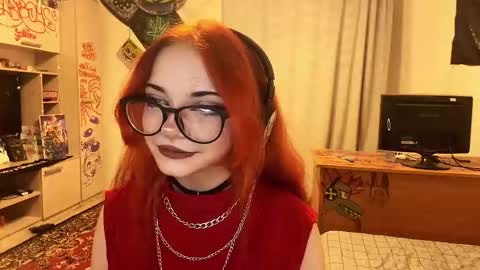 Snapshot of redheadcatxd chatting on May 13, 2026, 10:17 pm Eva online show from May 13, 2026, 10:17 pm