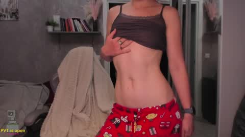 Snapshot of redmelissa chatting on May 26, 2026, 3:41 pm Stephanie online show from May 26, 2026, 3:41 pm