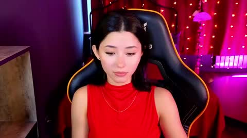 Snapshot of redmidnight_ chatting on May 14, 2026, 3:19 pm Kiara online show from May 14, 2026, 3:19 pm