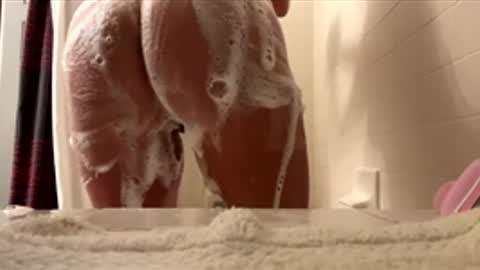 Red online show from December 1, 2025, 1:05 pm