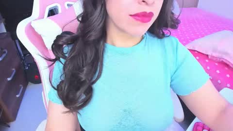 redski77 online show from November 21, 2025, 7:29 am