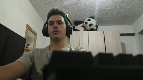 Snapshot of redsoul951869 chatting on October 2, 2025, 5:47 am RedsoulReaver online show from October 2, 2025, 5:47 am