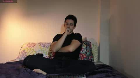 Snapshot of redsoul951869 chatting on November 11, 2025, 12:10 am RedsoulReaver online show from November 11, 2025, 12:10 am