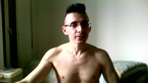 Snapshot of redstep0 chatting on November 8, 2025, 1:00 pm redstep0 online show from November 8, 2025, 1:00 pm