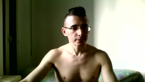 Snapshot of redstep0 chatting on November 10, 2025, 2:16 pm redstep0 online show from November 10, 2025, 2:16 pm