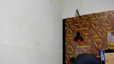 reed_kitty online show from December 4, 2025, 12:14 pm