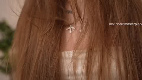 Snapshot of refined_style chatting on December 16, 2024, 2:36 am JessyinCherri yang online show from December 16, 2024, 2:36 am