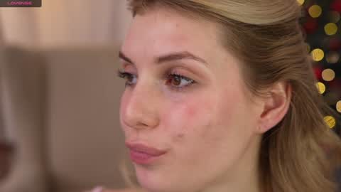 Snapshot of refined_style chatting on December 27, 2024, 10:23 am JessyinCherri yang online show from December 27, 2024, 10:23 am