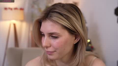 Snapshot of refined_style chatting on January 6, 2025, 2:58 pm JessyinCherri yang online show from January 6, 2025, 2:58 pm