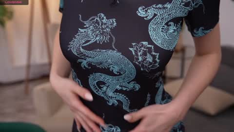 Snapshot of refined_style chatting on January 17, 2025, 1:13 pm JessyinCherri yang online show from January 17, 2025, 1:13 pm