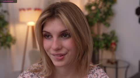 Snapshot of refined_style chatting on January 18, 2025, 1:18 pm JessyinCherri yang online show from January 18, 2025, 1:18 pm