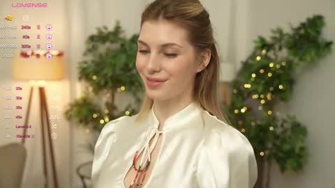 Snapshot of refined_style chatting on March 7, 2025, 6:57 am JessyinCherri yang online show from March 7, 2025, 6:57 am