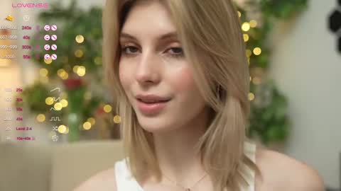 Snapshot of refined_style chatting on March 8, 2025, 7:05 am JessyinCherri yang online show from March 8, 2025, 7:05 am