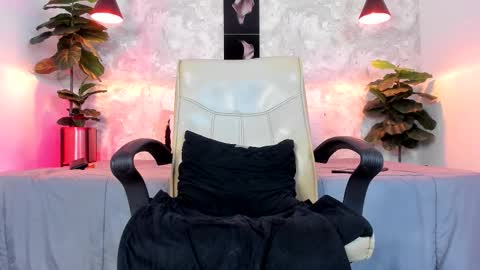 Regan online show from November 9, 2025, 5:55 pm