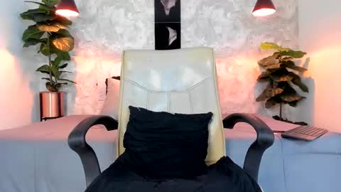 Regan online show from November 22, 2025, 5:50 am