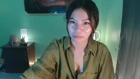 Snapshot of regelthegoddess chatting on December 5, 2024, 5:17 pm regelthegoddess online show from December 5, 2024, 5:17 pm