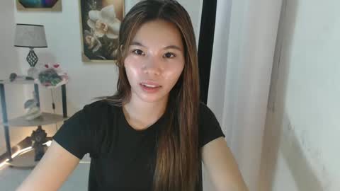 Snapshot of regelthegoddess chatting on February 15, 2025, 3:28 pm regelthegoddess online show from February 15, 2025, 3:28 pm