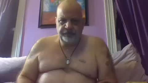 reggie online show from October 12, 2025, 7:51 am