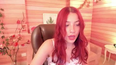 Snapshot of regina_blum chatting on January 10, 2025, 8:37 pm Regina online show from January 10, 2025, 8:37 pm