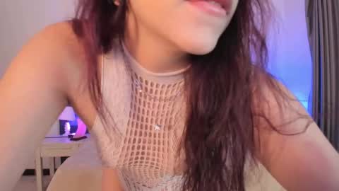 Snapshot of regina_blum chatting on October 20, 2025, 12:27 pm Regina online show from October 20, 2025, 12:27 pm