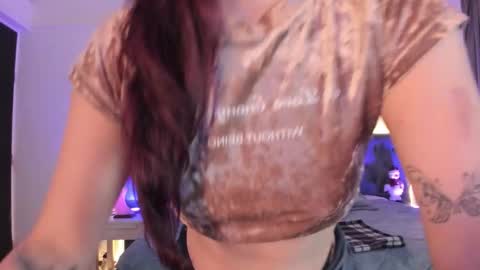 Snapshot of regina_blum chatting on November 28, 2025, 12:41 pm Regina online show from November 28, 2025, 12:41 pm