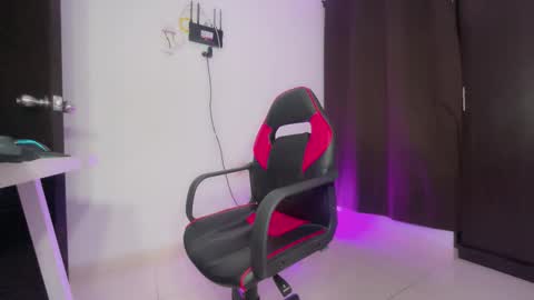 Snapshot of regina_mills_milk chatting on January 10, 2026, 4:47 am regina_mills_milk online show from January 10, 2026, 4:47 am