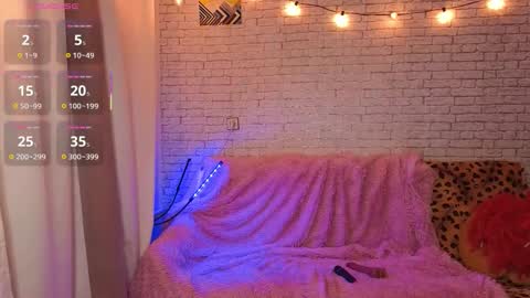 Snapshot of reginahawkinss chatting on November 5, 2025, 9:20 am ReginaHawkinss online show from November 5, 2025, 9:20 am