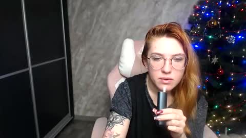 Snapshot of reginasmilee chatting on January 6, 2026, 2:04 am Regina online show from January 6, 2026, 2:04 am