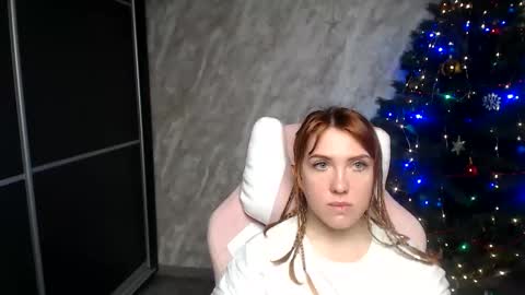 Snapshot of reginasmilee chatting on January 10, 2026, 1:40 am Regina online show from January 10, 2026, 1:40 am