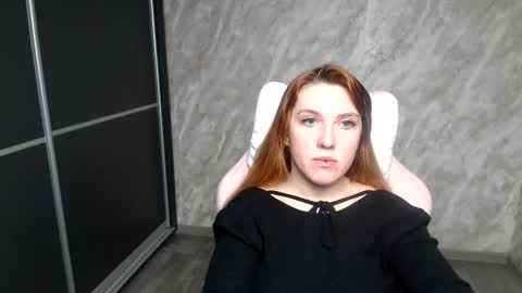 Snapshot of reginasmilee chatting on January 14, 2026, 2:23 pm Regina online show from January 14, 2026, 2:23 pm