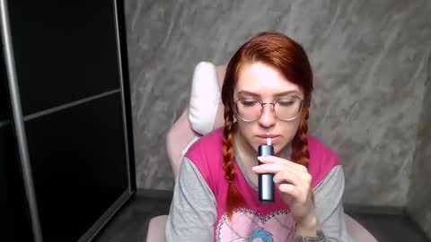 Snapshot of reginasmilee chatting on February 1, 2026, 3:38 am Regina online show from February 1, 2026, 3:38 am