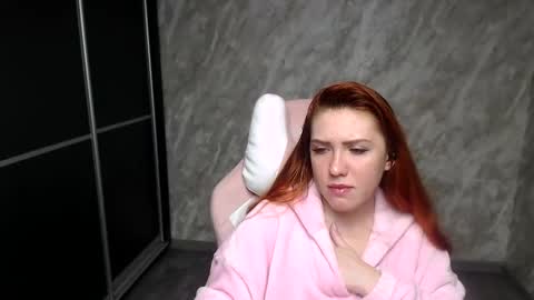 Snapshot of reginasmilee chatting on February 3, 2026, 2:53 am Regina online show from February 3, 2026, 2:53 am