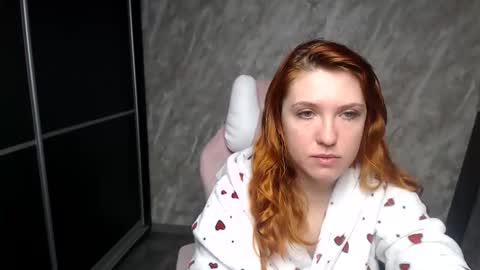 Snapshot of reginasmilee chatting on February 23, 2026, 4:21 am Regina online show from February 23, 2026, 4:21 am