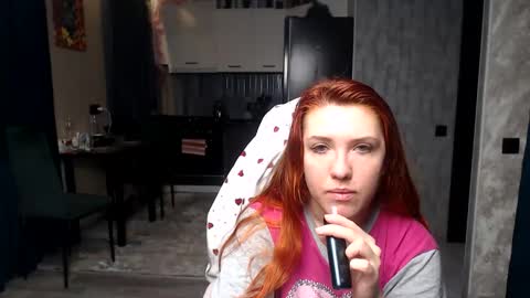 Snapshot of reginasmilee chatting on March 20, 2026, 3:44 am Regina online show from March 20, 2026, 3:44 am