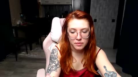 Snapshot of reginasmilee chatting on March 30, 2026, 3:18 am Regina online show from March 30, 2026, 3:18 am