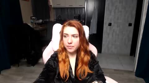 Snapshot of reginasmilee chatting on April 5, 2026, 2:09 am Regina online show from April 5, 2026, 2:09 am