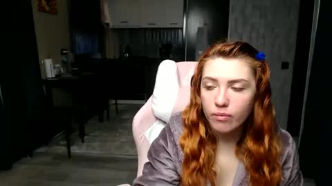 Snapshot of reginasmilee chatting on April 16, 2026, 3:07 am Regina online show from April 16, 2026, 3:07 am