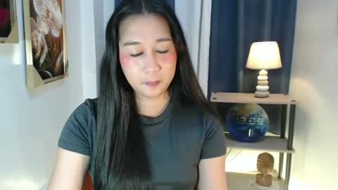 Snapshot of reginethegoddess chatting on April 21, 2026, 4:34 pm regine online show from April 21, 2026, 4:34 pm