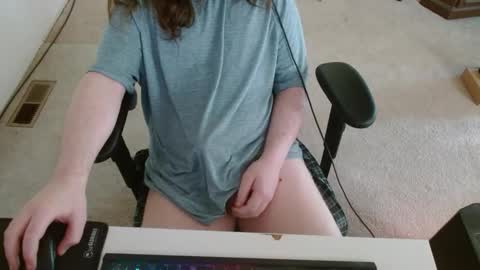 Snapshot of regular03 chatting on February 8, 2026, 10:35 pm regular03 online show from February 8, 2026, 10:35 pm