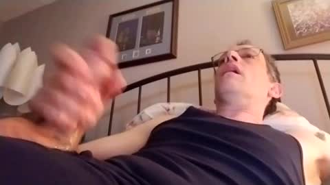 regularguy20 online show from March 17, 2026, 4:06 am