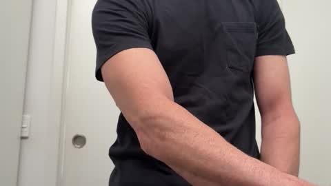 Snapshot of reharted chatting on November 8, 2025, 10:30 pm reharted online show from November 8, 2025, 10:30 pm