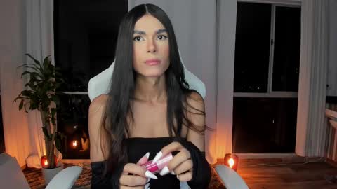 Snapshot of reichel_gray chatting on February 18, 2025, 2:16 am REICHEL online show from February 18, 2025, 2:16 am