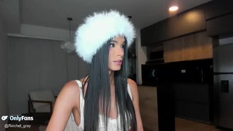 Snapshot of reichel_gray chatting on November 1, 2025, 2:24 am REICHEL online show from November 1, 2025, 2:24 am