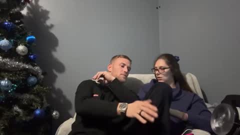Snapshot of reighofsun98 chatting on December 16, 2024, 1:53 am SunshineSanchez online show from December 16, 2024, 1:53 am
