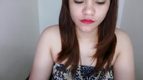 Snapshot of reign2525 chatting on February 18, 2025, 11:19 pm reign2525 online show from February 18, 2025, 11:19 pm